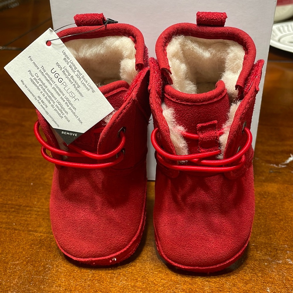Beautiful UGG red shoes for little boys